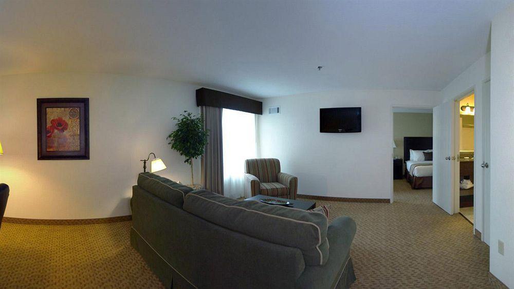 Best Western Plus Valdosta Hotel & Suites Екстериор снимка